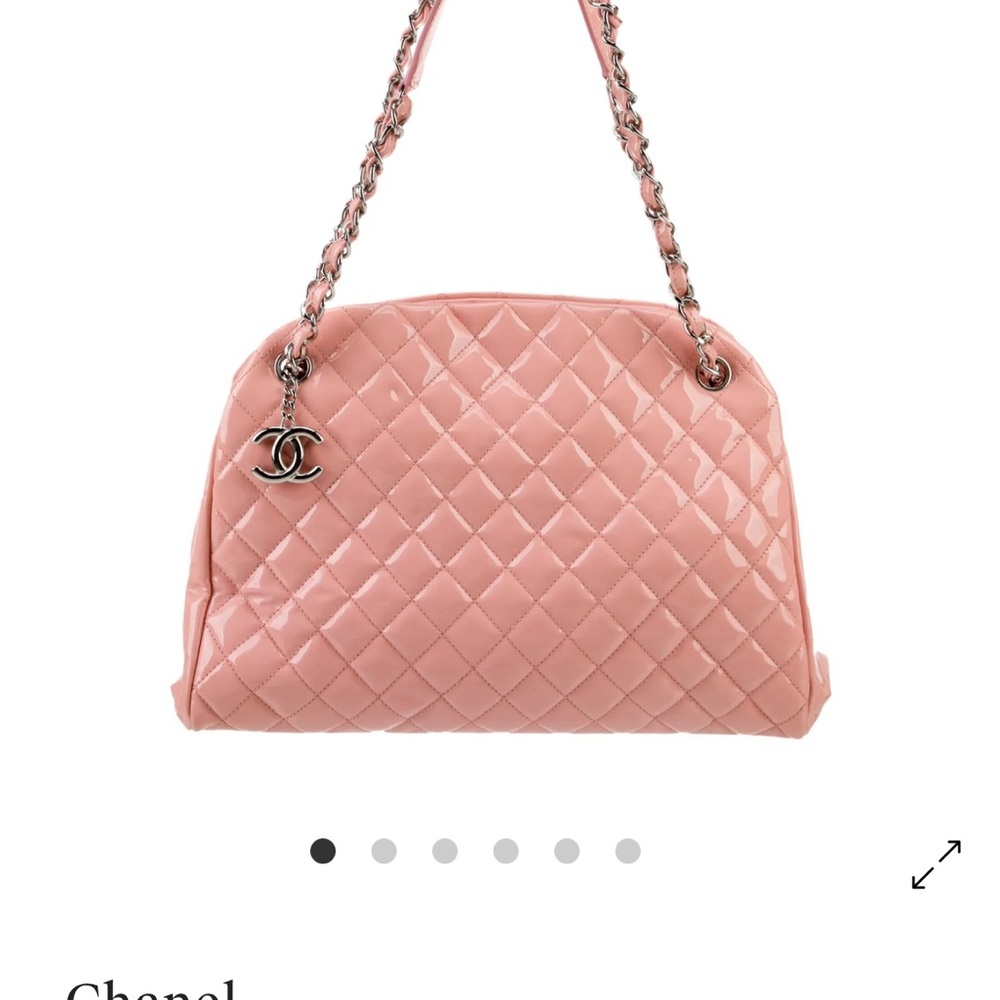Chanel Blush Quilted Shoulder Bag - Picture 5 of 7